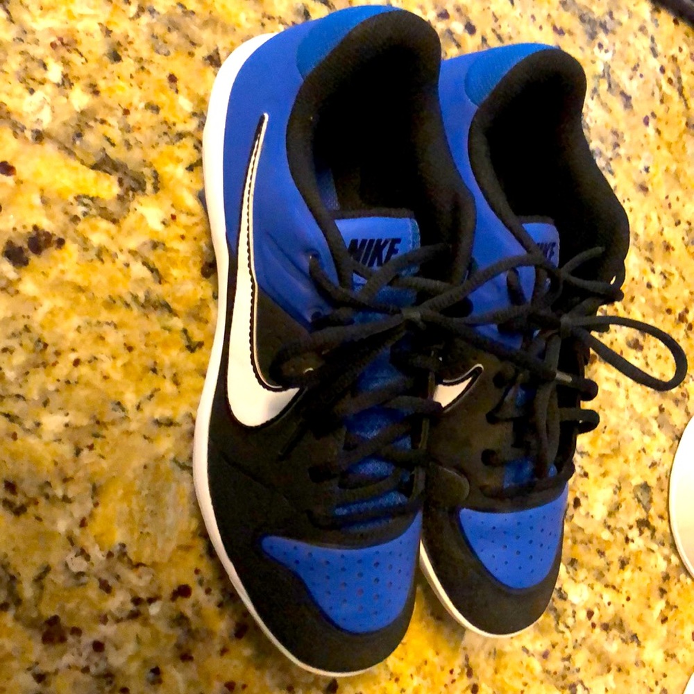 Nike youth baseball cleats